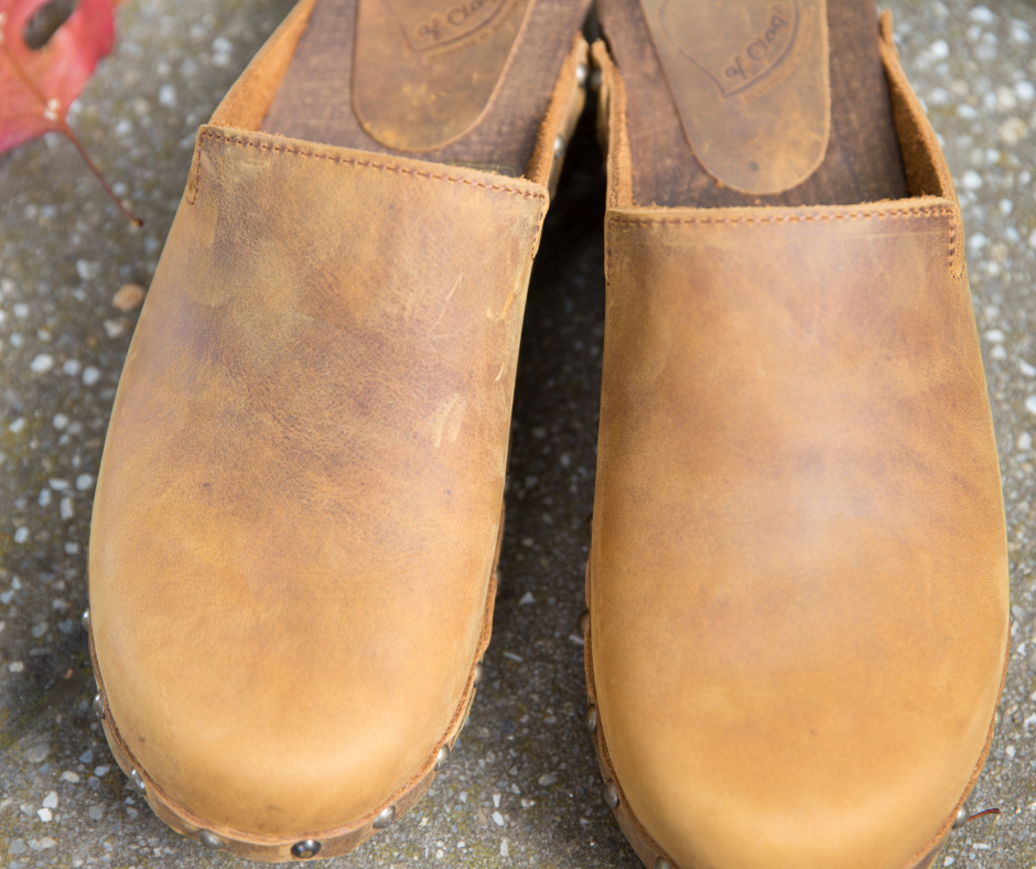 Clogs-Beige-Brown-Studs