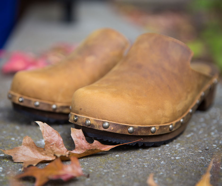 Clogs-Beige-Brown-Studs