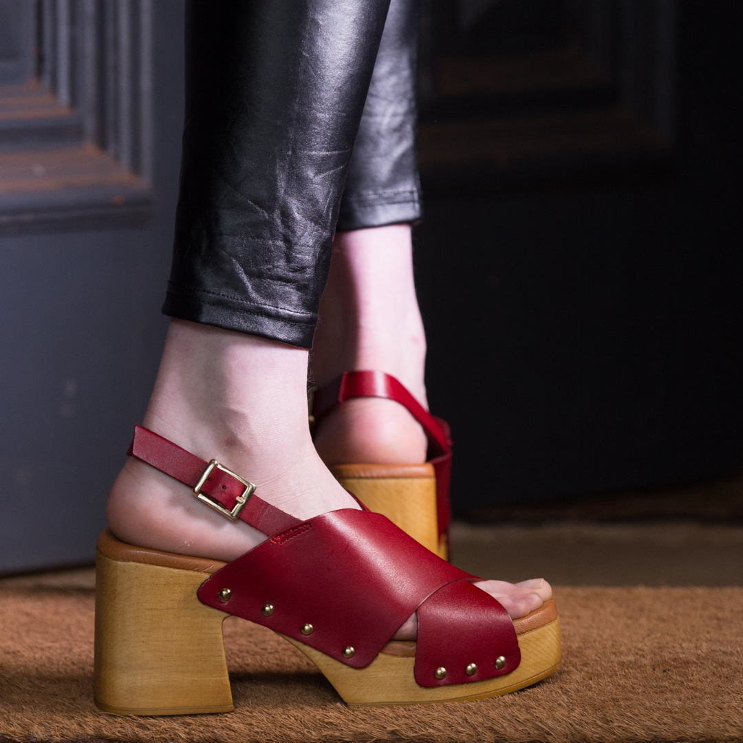 Phoebe Heel Clogs | Chilli