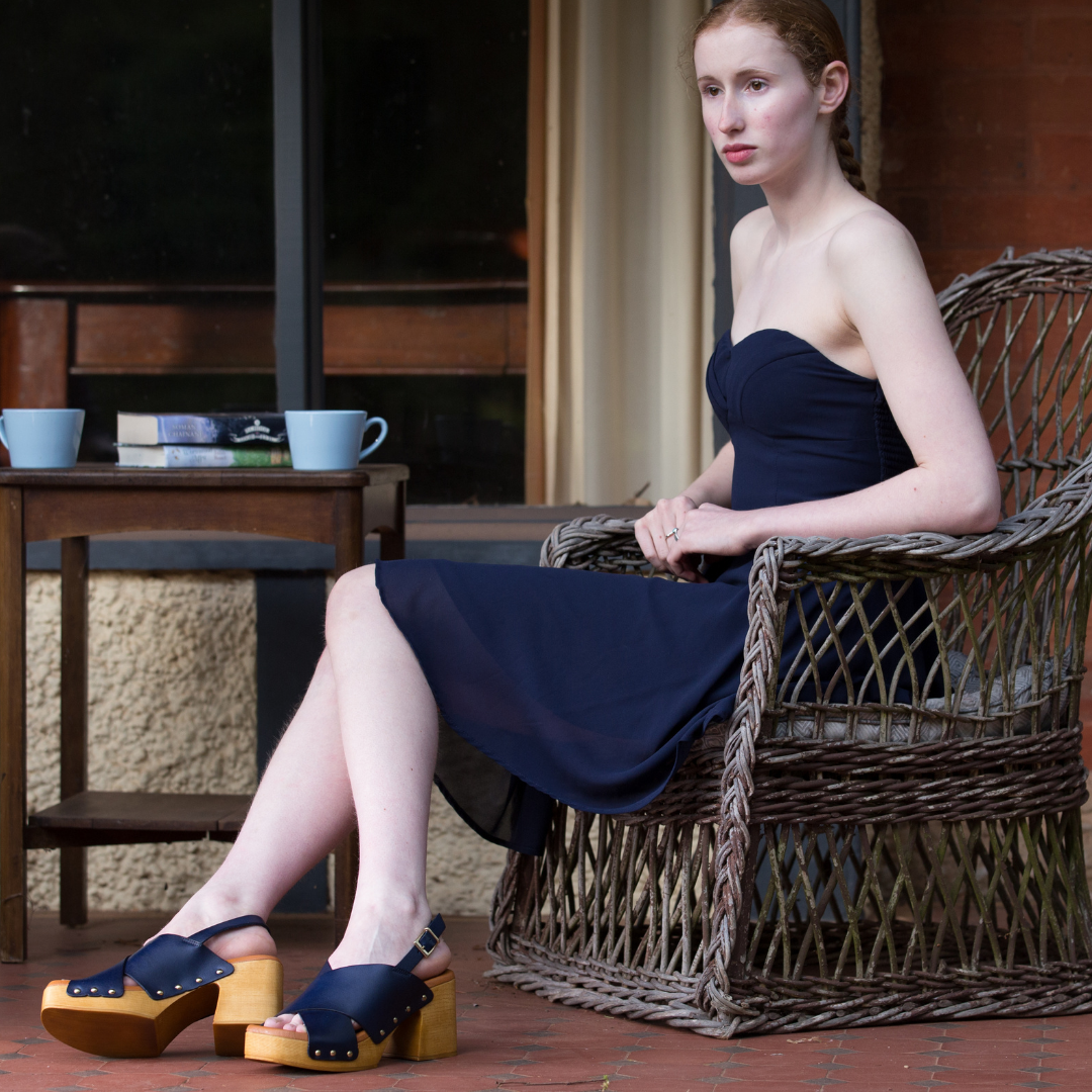 Phoebe Heel Clogs | Navy